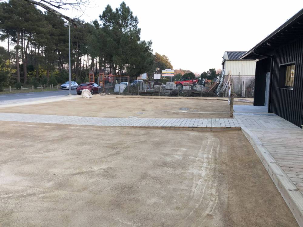 parking restaurant 2